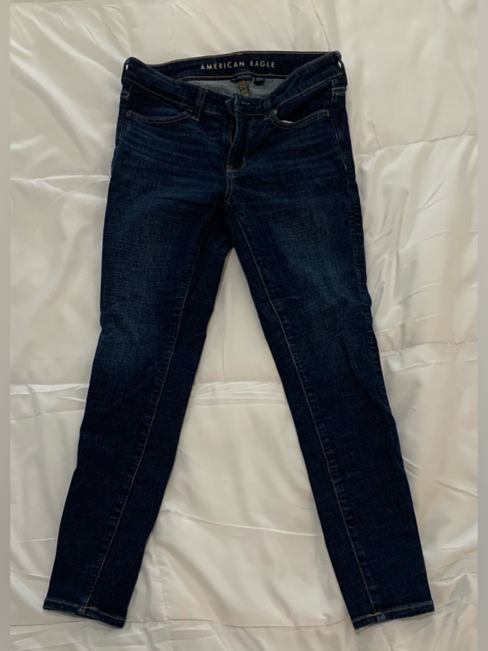 Preloved American Eagle Size 4 Short Jeans